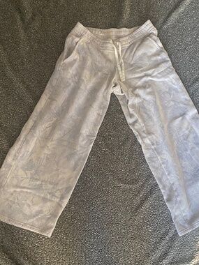 Women’s Hollister wide leg sweatpant